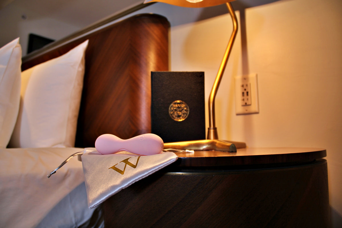 Mini Magic Wand, Mini Wand Massager - Juno Moneta | VForVibes